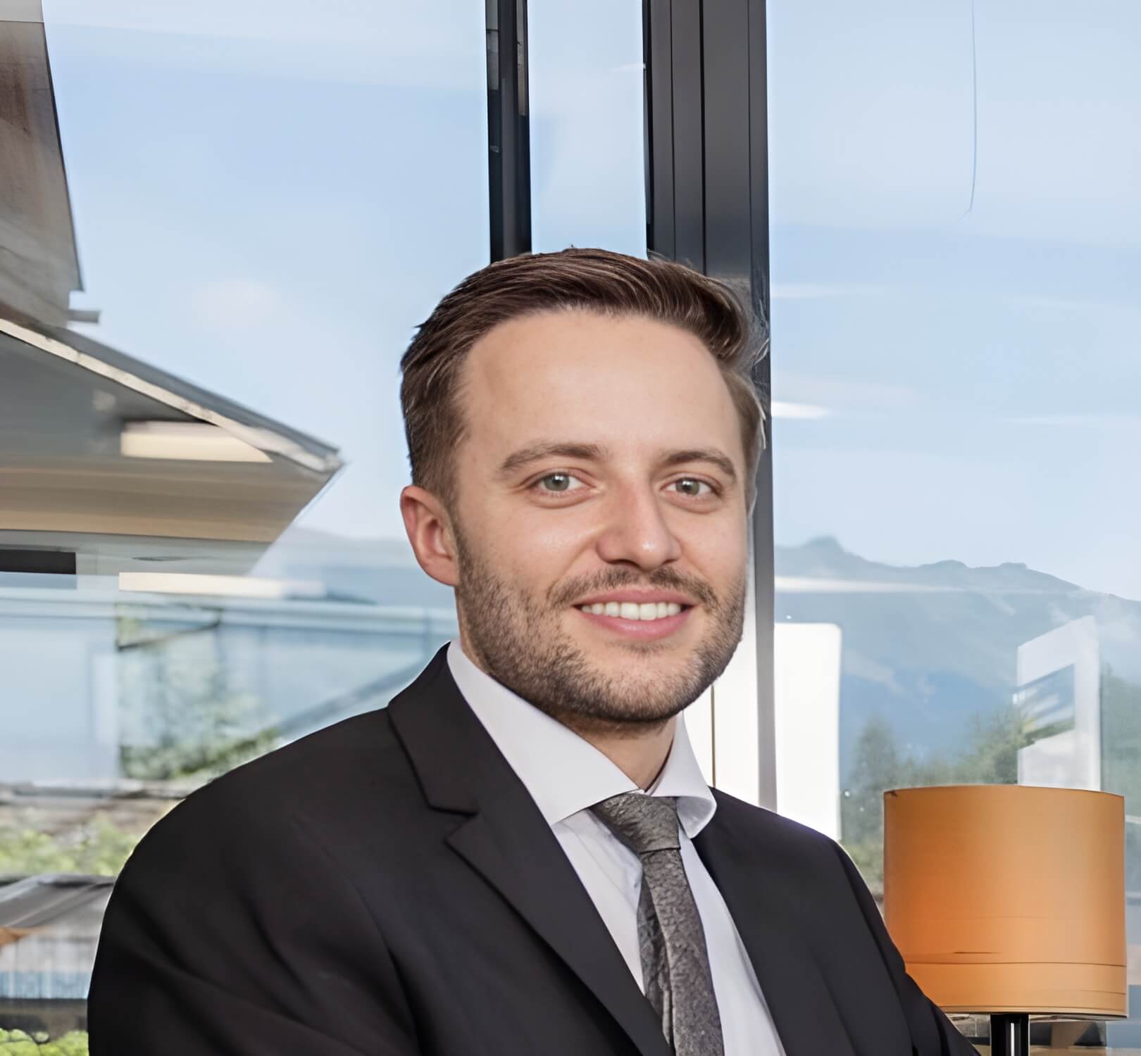 Ein Portrait von Alexander Wechselberger – Raiffeisenbank Hippach Hart
